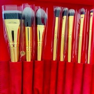 LUXIE Glitter and Gold Brush Set with Red Case